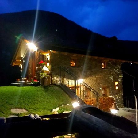 Chalet Cuore Selvatico Monno ภายนอก รูปภาพ