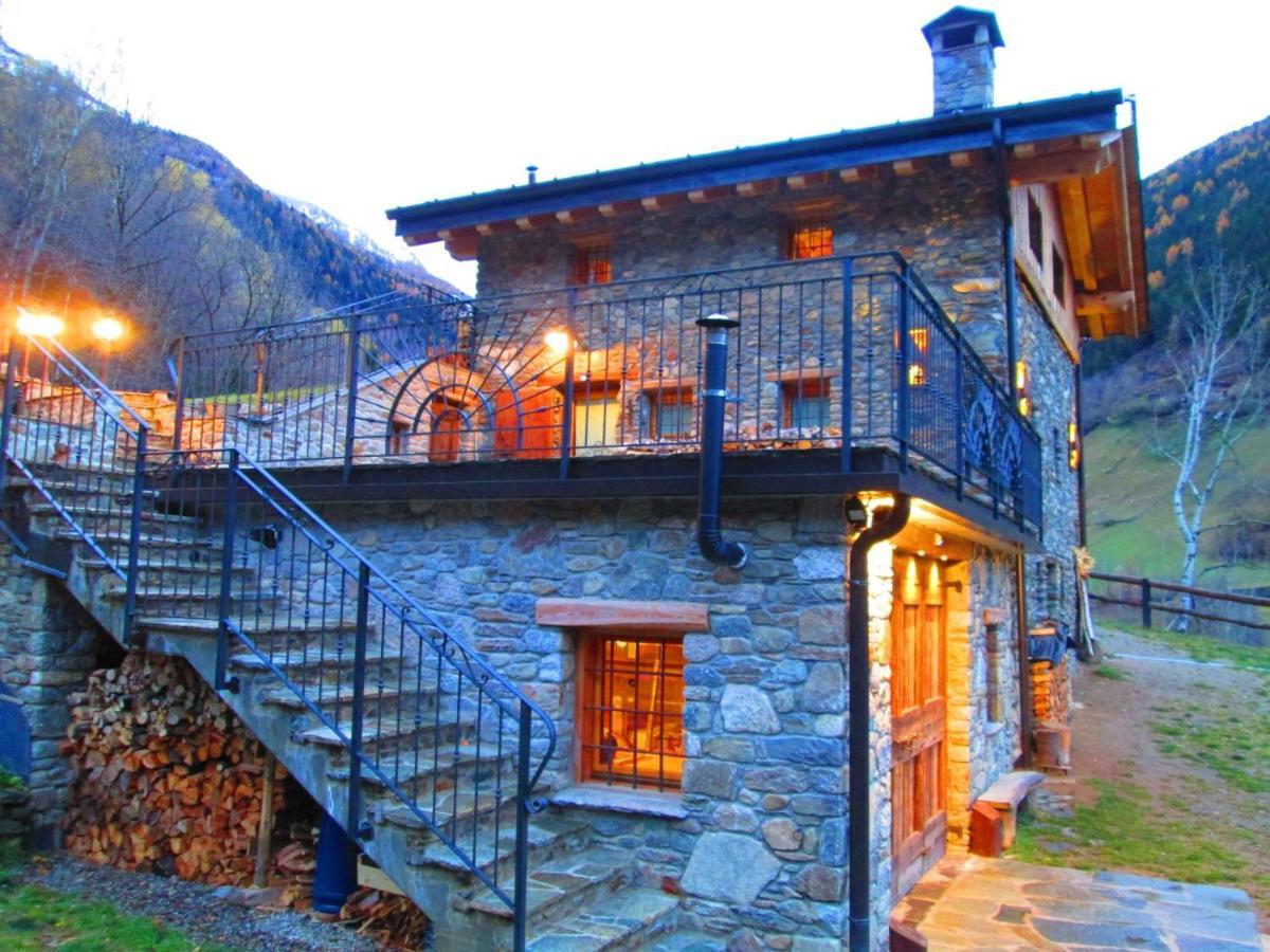 Chalet Cuore Selvatico Monno ภายนอก รูปภาพ