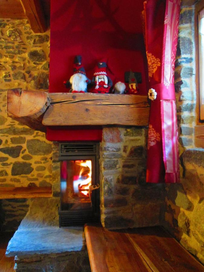 Chalet Cuore Selvatico Monno ภายนอก รูปภาพ