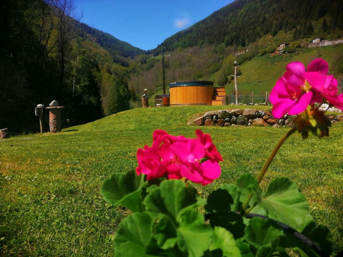 Chalet Cuore Selvatico Monno ภายนอก รูปภาพ