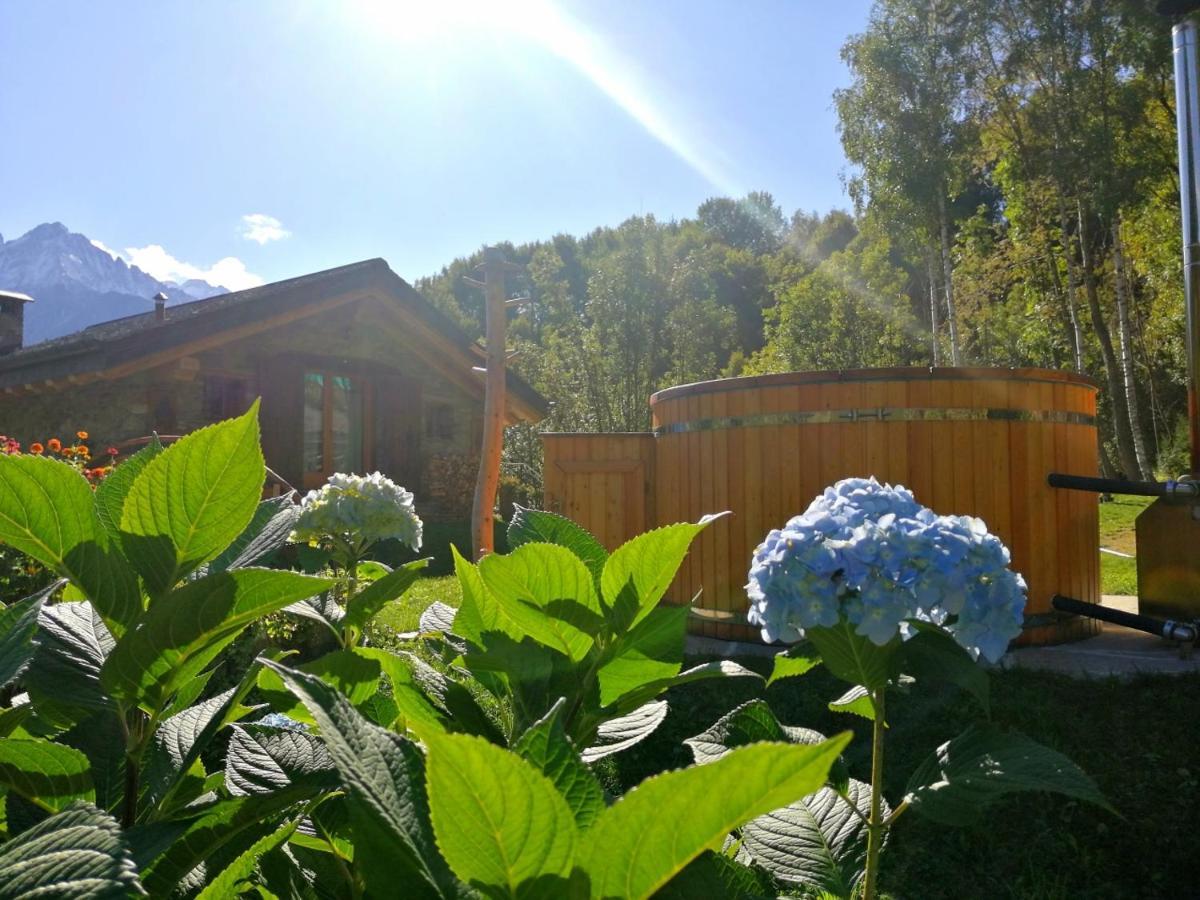 Chalet Cuore Selvatico Monno ภายนอก รูปภาพ