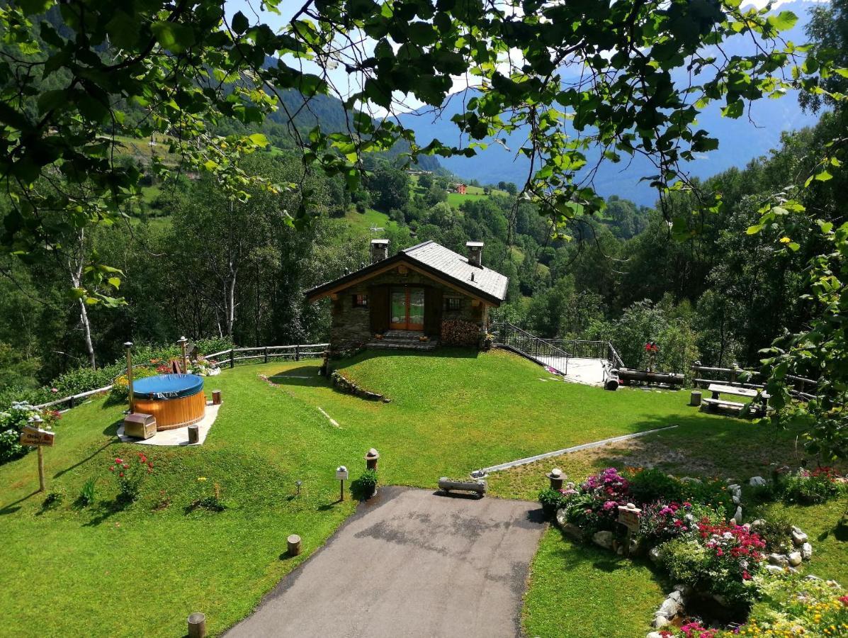 Chalet Cuore Selvatico Monno ภายนอก รูปภาพ
