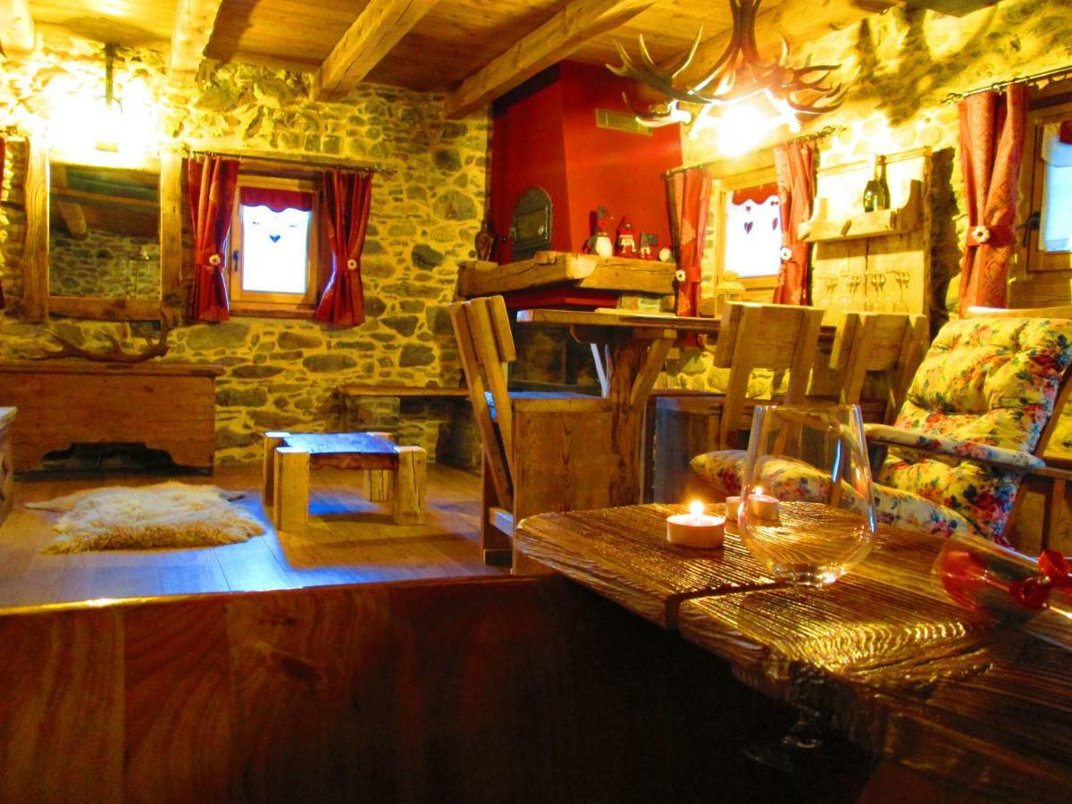 Chalet Cuore Selvatico Monno ภายนอก รูปภาพ