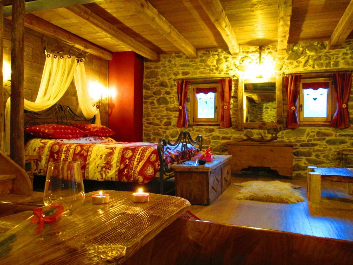 Chalet Cuore Selvatico Monno ภายนอก รูปภาพ